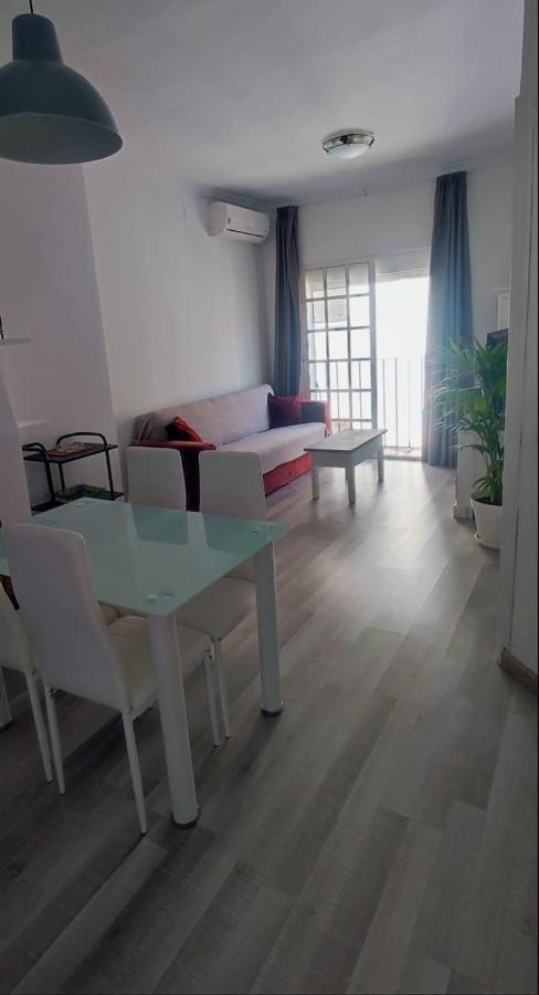 Apartamentos Ana'S Cozy Inns ตอร์เรโมลิโนส ภายนอก รูปภาพ