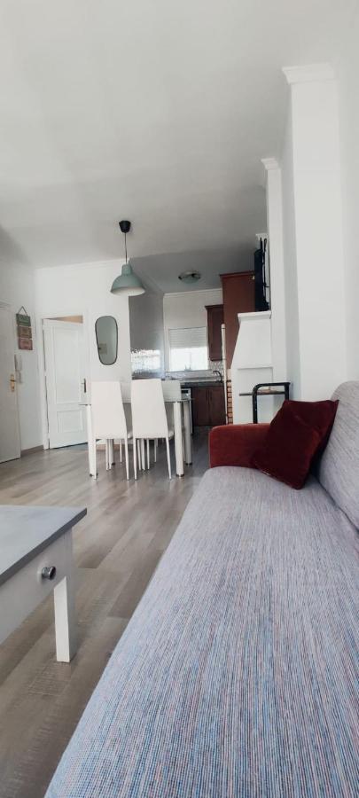 Apartamentos Ana'S Cozy Inns ตอร์เรโมลิโนส ภายนอก รูปภาพ