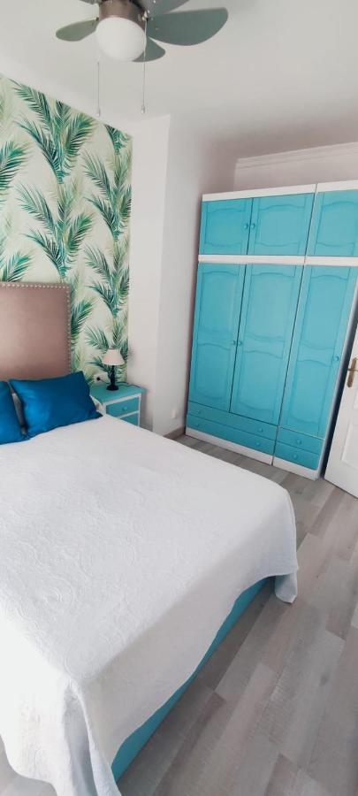 Apartamentos Ana'S Cozy Inns ตอร์เรโมลิโนส ภายนอก รูปภาพ