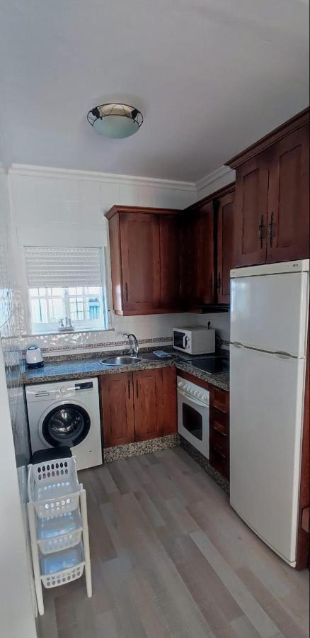 Apartamentos Ana'S Cozy Inns ตอร์เรโมลิโนส ภายนอก รูปภาพ