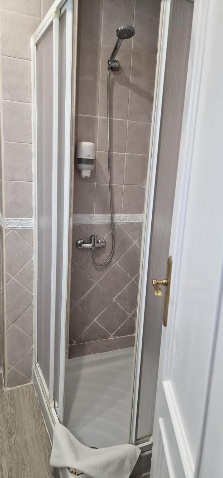 Apartamentos Ana'S Cozy Inns ตอร์เรโมลิโนส ภายนอก รูปภาพ