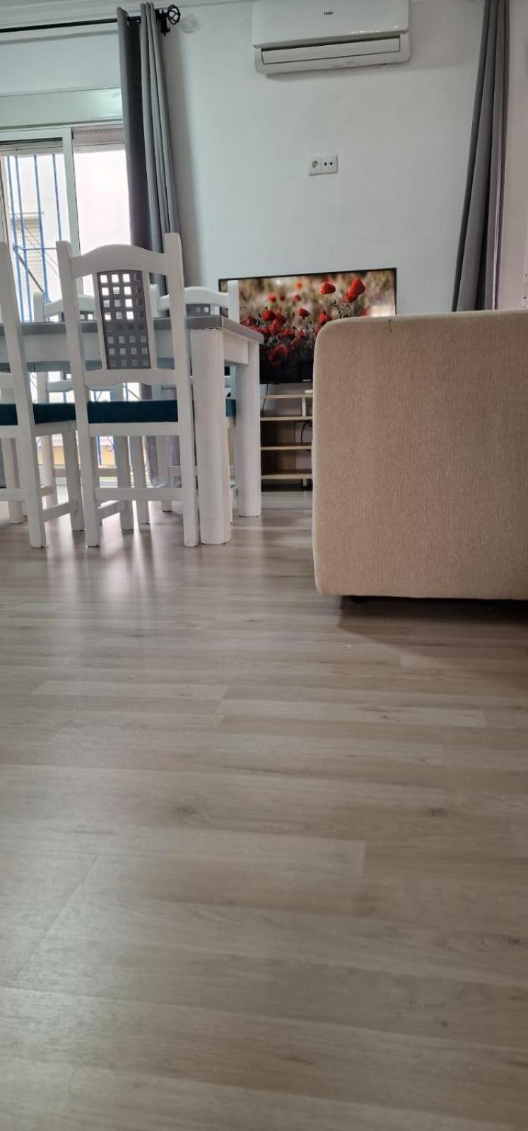 Apartamentos Ana'S Cozy Inns ตอร์เรโมลิโนส ภายนอก รูปภาพ